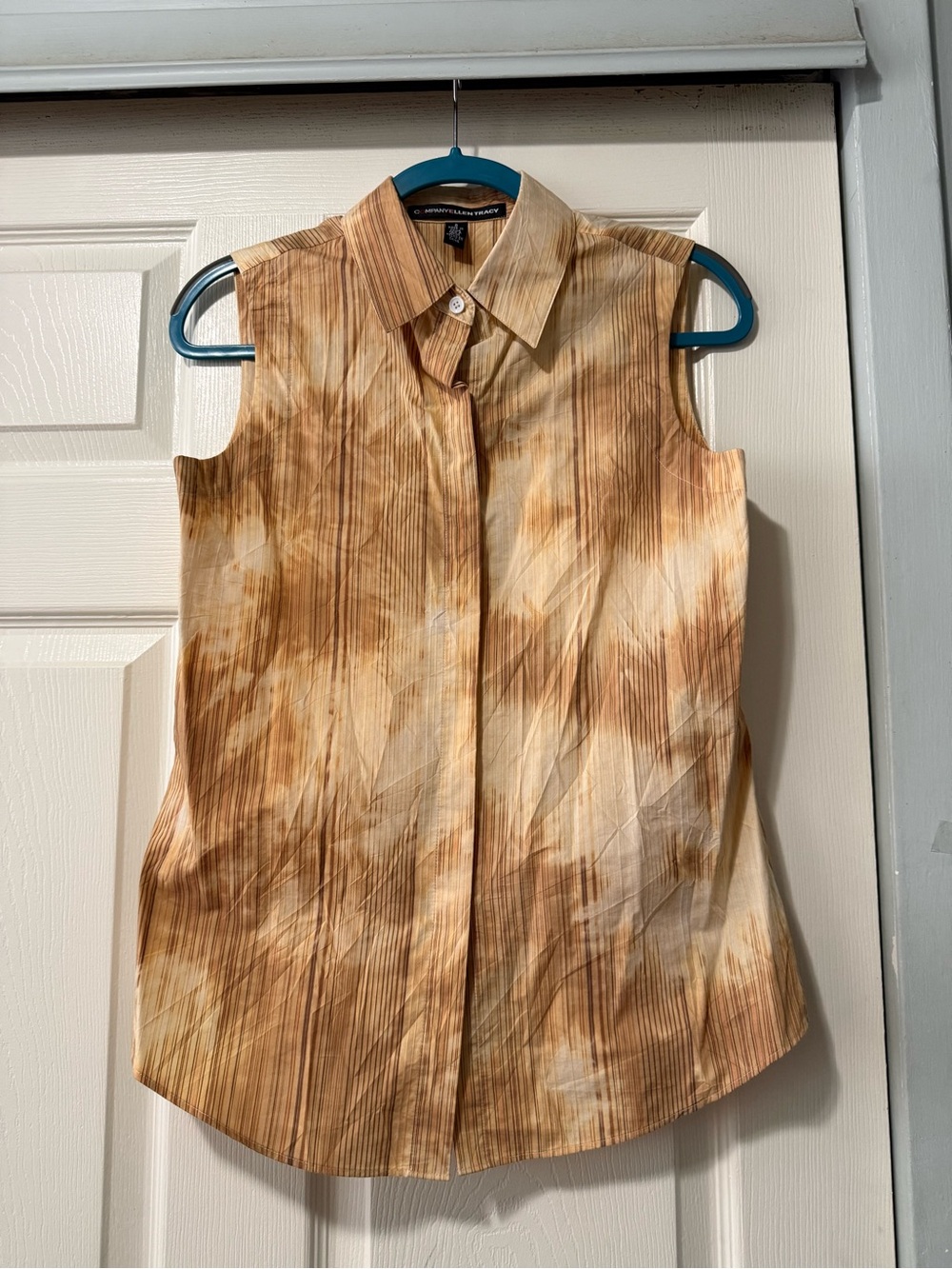 Company Ellen Tracy sleeveless button-down blouse